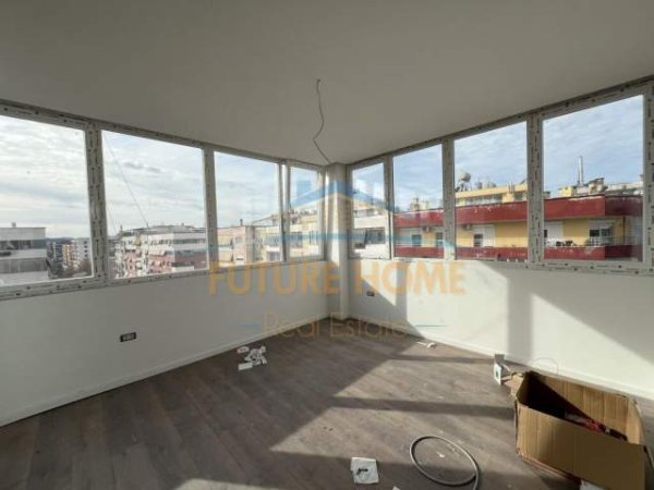 Tirane, shitet apartament 1+1 Kati 8, 75.000 Euro (Unaza e Re)