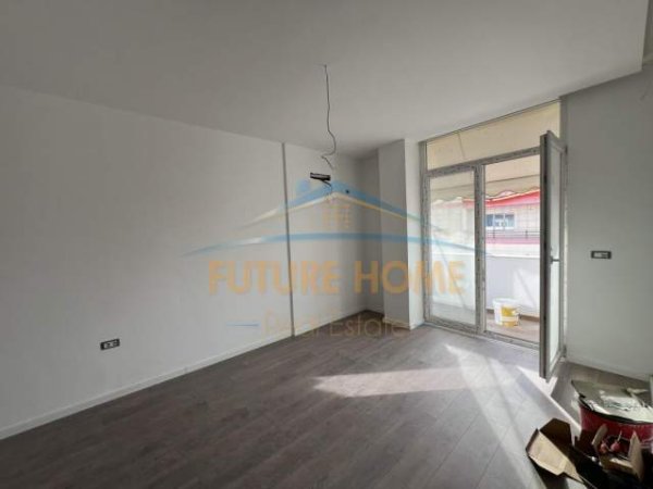 Tirane, apartament 1+1+BLK Kati 8, 84.000 Euro (Unaza e Re)