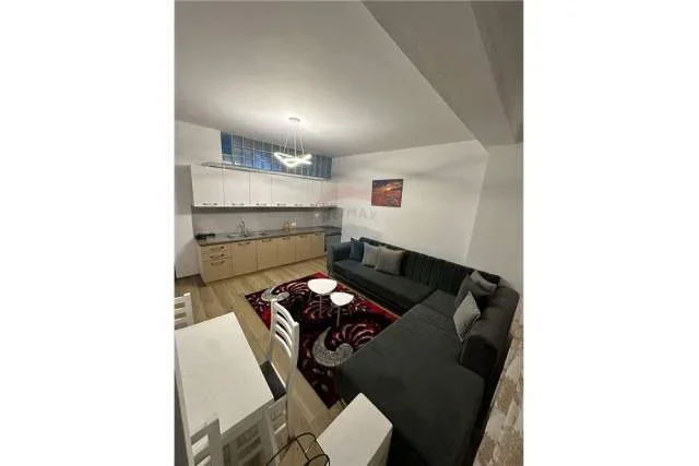 Tirane, jepet me qera apartament 2+1 Kati 6, 69 m² 550 Euro (Don Bosko)