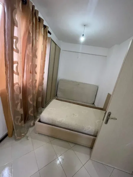 Tirane, jepet me qera apartament Kati 8, 30 m² 15.000 Leke (Yzberisht)