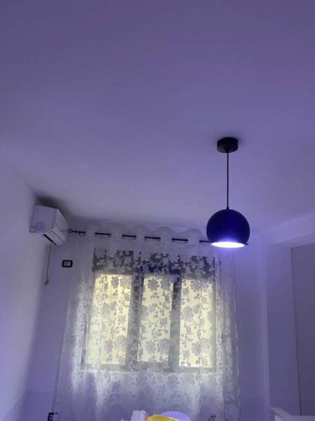 Tirane, jepet me qera 75 m² 400 Euro (21 Dhjetori)