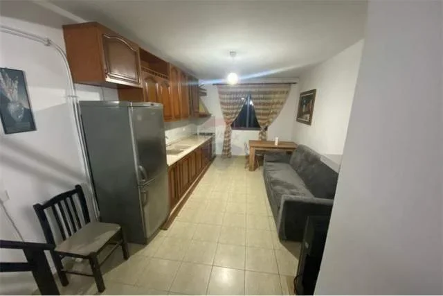 Tirane, jap me qera apartament duplex 1+1 Kati 3, 55 m² 450 Euro