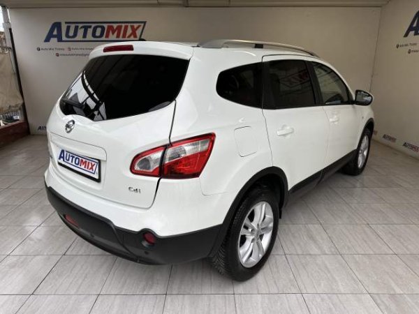 Tirane, shes xhip Nissan QASHQAI Viti 2013, 8.300 Euro