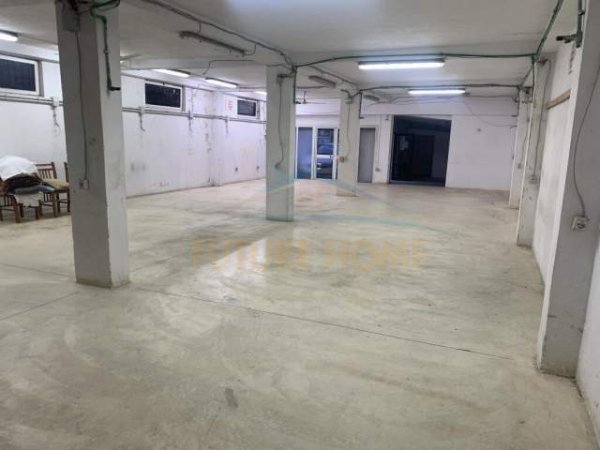 Tirane, jepet me qera ambjent biznesi Kati 0, 120 m² 1.000 Euro (FUSHA E AVIACIONIT)