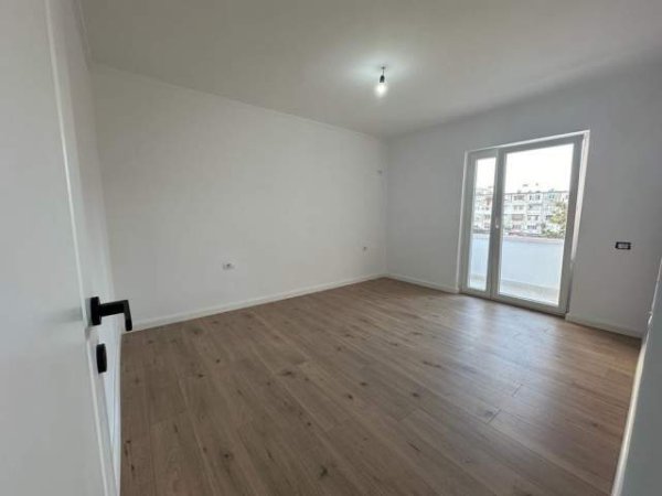 Tirane, shitet apartament 2+1+A+BLK Kati 4, 83 m² 128.750 Euro