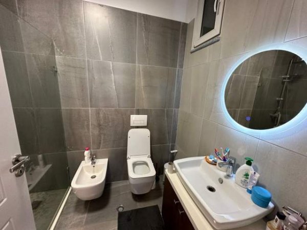 Tirane, shitet apartament 2+1 Kati 5, 118 m² 131.900 Euro (Astrit Losha)