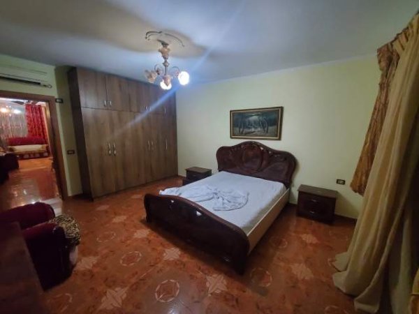 Tirane, jepet me qera apartament 1+1+BLK Kati 2, 80 m² 400 Euro (Hysen Loci)