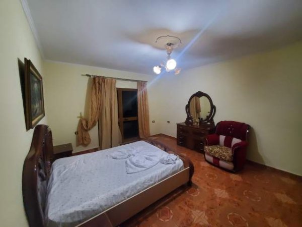 Tirane, jepet me qera apartament 1+1+BLK Kati 2, 80 m² 400 Euro (Hysen Loci)