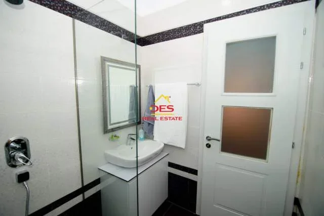 Vlore, shitet apartament 2+1+BLK Kati 2, 67 m² 150.000 Euro (Rruga Dhimiter Konomi, Vlore)