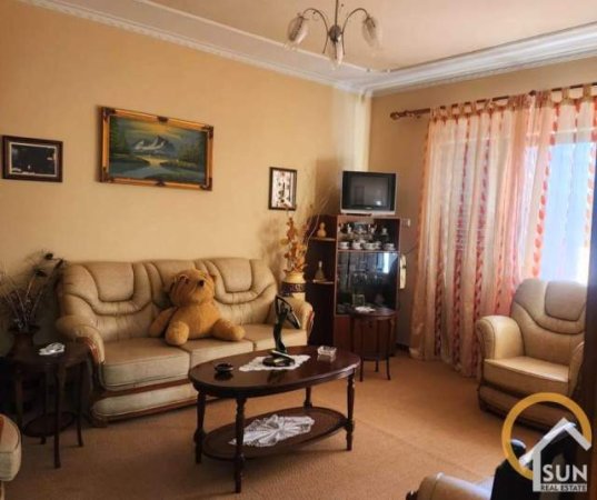 Shkoder, jepet me qera shtepi 4+1 Kati 0, 230 m² 500 Euro (KOLE IDROMENO, SHKODER)