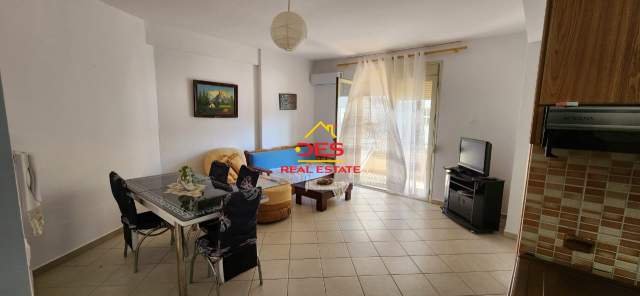 Vlore, shitet apartament 1+1+BLK Kati 5, 68 m² 81.600 Euro (Rruga Pelivan Leskaj)