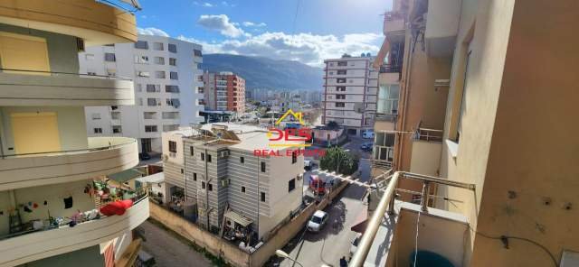 Vlore, shitet apartament 1+1+BLK Kati 5, 68 m² 81.600 Euro (Rruga Pelivan Leskaj)