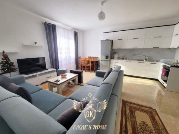 Durres, jepet me qera apartament 2+1+BLK Kati 4, 99 m² 300 Euro (Billa Spitall Durres)