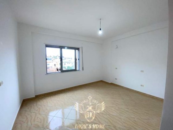 Durres, jepet me qera apartament 2+1+A+BLK Kati 2, 300 Euro (Shkolla Eftali Koci)