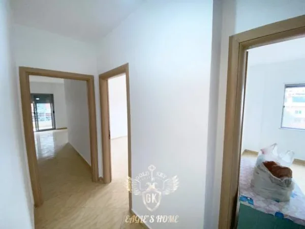 Durres, jepet me qera apartament 2+1+A+BLK Kati 2, 300 Euro (Shkolla Eftali Koci)