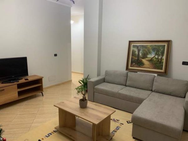 Tirane, jepet me qera apartament 2+1+A+BLK Kati 2, 90 m² 600 Euro (myslym shyri)