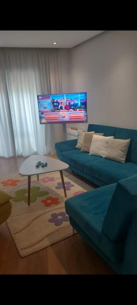 Uji Ftohte Vlore, shitet apartament 1+1 , 63 m² , i mobiluar , pamje nga deti ,  2.300 Euro/m2 (Rruga Dhimiter Konomi - Uji Ftohte vlore)