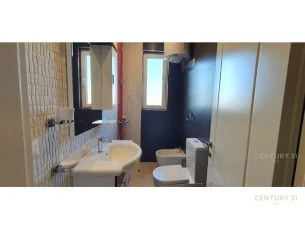 Tirane, shitet apartament 2+1 Kati 4, 109 m² 150.000 Euro (Muhamet Gjollesha)