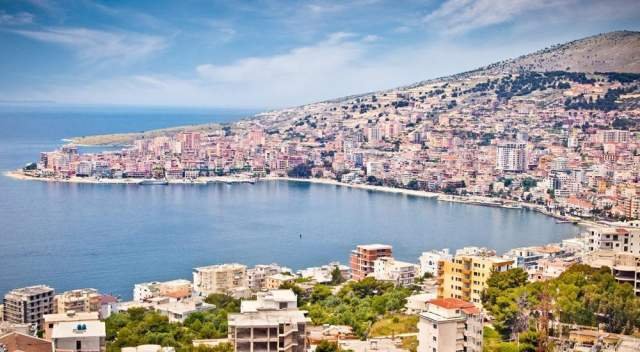 Sarande, Lista e ofertave - Objekte ne shitje truall 2.372 m² 1 Euro (SArande)