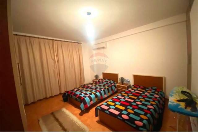 Tirane, jepet me qera apartament 2+1 Kati 9, 92 m² 550 Euro (Rruga e Elbasanit)