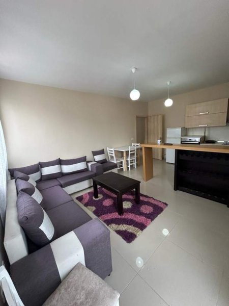 Tirane, jepet me qera apartament 2+1 Kati 5, 120 m² 320 Euro (Sali Angoni)