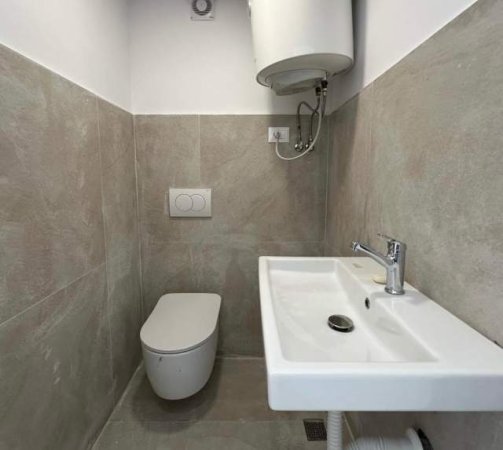 Tirane, shitet ambjent biznesi 15 m² 55.000 Euro (Rr. Margarita TUTULANI)