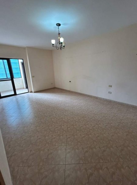 Tirane, shitet apartament 2+1+BLK 118 m² 178.000 Euro (rruga sul bega)