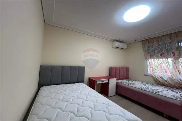 Tirane, jepet me qera apartament 2+1+A+BLK Kati 2, 100 m² 800 Euro