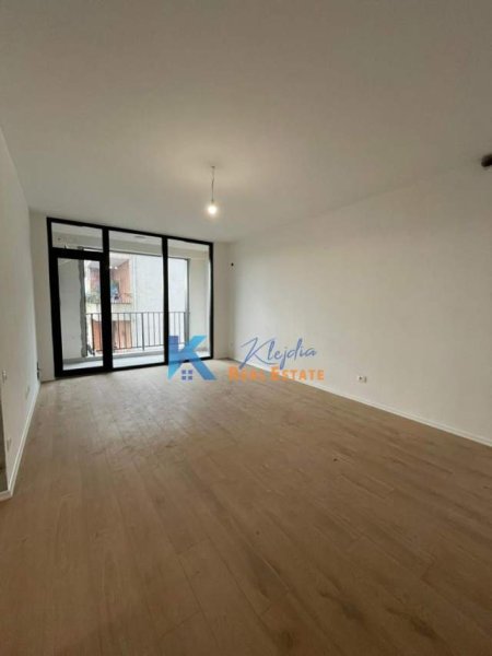 Tirane, jepet me qera apartament 2+1+BLK Kati 2, 90 m² 600 Euro (Ali Demi)