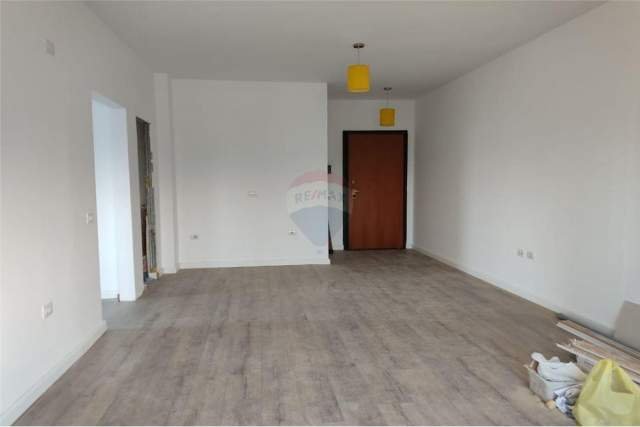 Tirane, shitet apartament 1+1 Kati 5, 68 m² 90.000 Euro