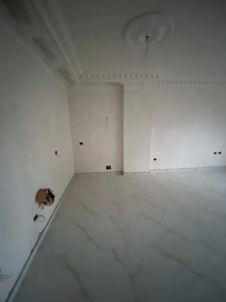 Tirane, shitet apartament 1+1 Kati 1, 74 m² 66.600 Euro (Perballe Gjimnazit Ibrahim Rrugova)