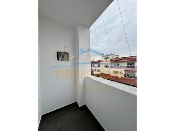 Tirane, shitet apartament 1+1+BLK Kati 8, 56 m² 75.000 Euro