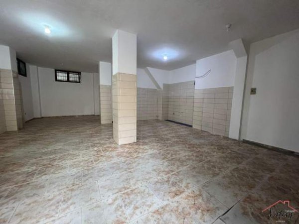 Tirane, shitet ambjent biznesi Kati 0, 92 m² 120.000 Euro (Tregu Elektrik, Rruga Todi Shkurti)