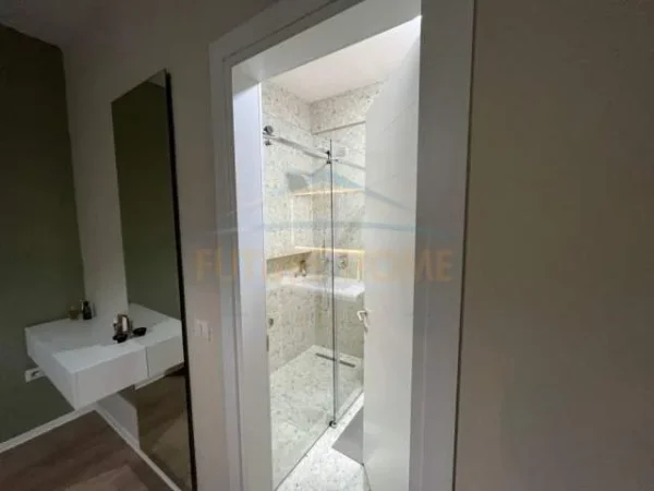 Tirane, jepet me qera apartament 2+1+BLK Kati 2, 94 m² 800 Euro (Liqeni i Thate)