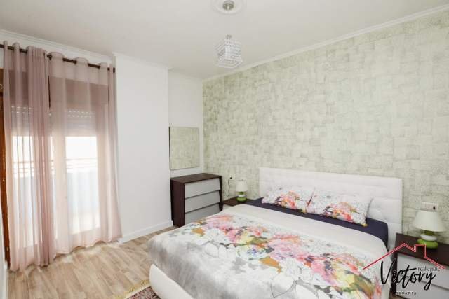 Tirane, shitet apartament 3+1+BLK Kati 11, 150 m² 300.000 Euro (9 kateshet)