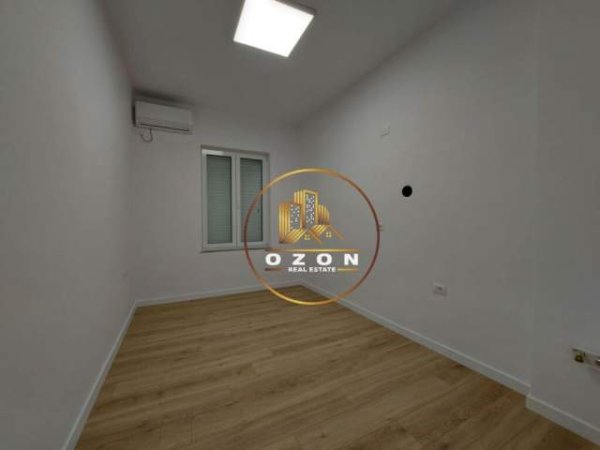 Tirane, jepet me qera apartament 2+1 Kati 3, 105 m² 900 Euro (Shallvaret)