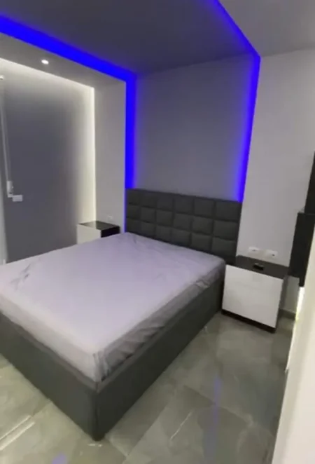 Tirane, jepet me qera apartament 2+1+BLK Kati 6, 95 m² 650 Euro (Rruga Nexho Konomi)