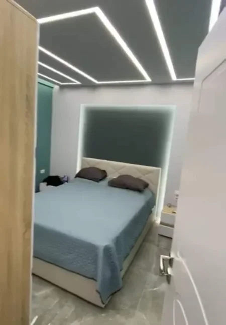 Tirane, jepet me qera apartament 2+1+BLK Kati 6, 95 m² 650 Euro (Rruga Nexho Konomi)