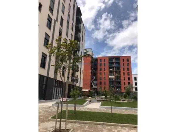 Tirane, jepet me qera ambjent biznesi Kati 0, 54 m² 500 Euro (UNAZA E RE)