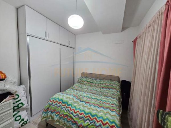 Tirane, jepet me qera apartament 1+1+BLK Kati 3, 65 m² 450 Euro (Kompleksi Kontakt)