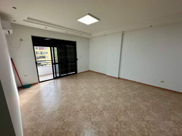 Tirane, jepet me qera zyre Kati 7, 130 m² 1100 Euro