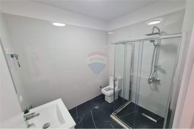Tirane, shitet apartament 2+1+BLK Kati 7, 81 m² 152.000 Euro (Rruga e Kavajes)