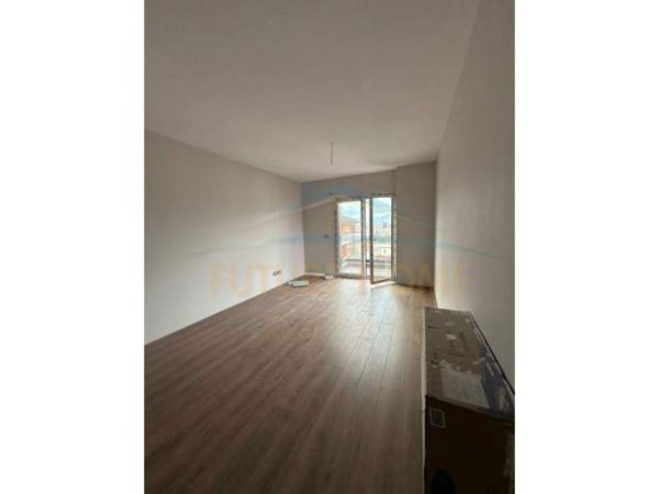 Tirane, shitet apartament 2+1 Kati 3, 99 m² 200.000 Euro (REZIDENCA KODRA E DIELLIT 1)
