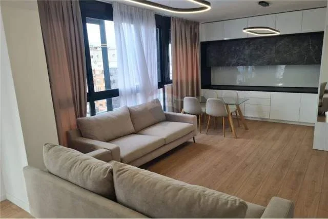 Tirane, shitet apartament 2+1+BLK Kati 7, 81 m² 152.000 Euro (Rruga e Kavajes)