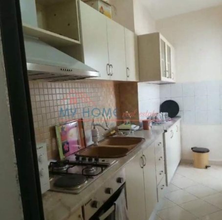 Tirane, shitet apartament 2+1+BLK Kati 5, 53 m² 70.000 Euro (Komisariatit Nr.4)