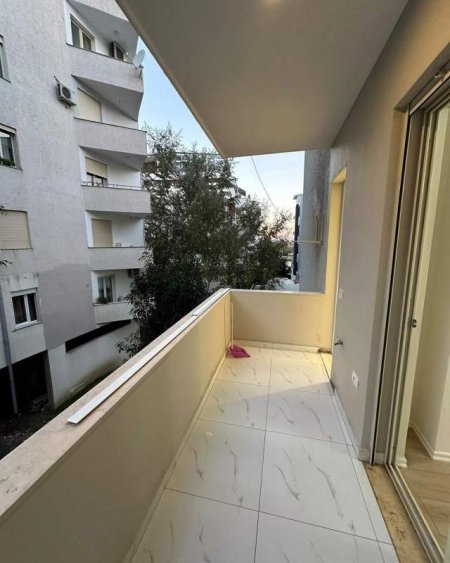 Tirane, shitet apartament Kati 2, 109 m² 109  (Liqeni Thate)