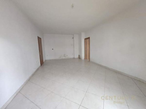 Tirane, shitet apartament 2+1 Kati 3, 115 m² 103.000 Euro