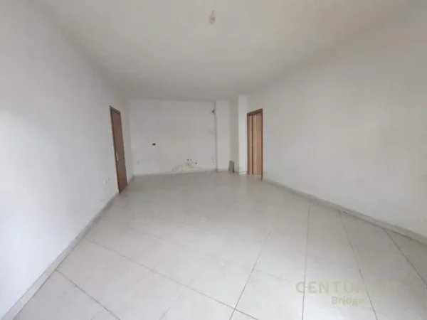 Tirane, shitet apartament 2+1 Kati 3, 115 m² 103.000 Euro