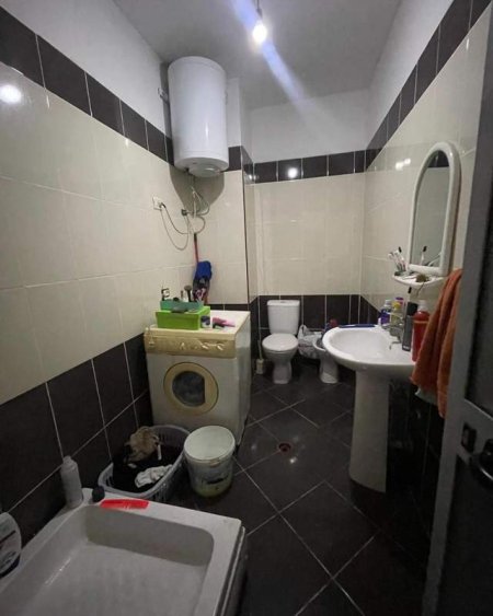 Tirane, shitet apartament 2+1+BLK 77 m² 70.000 Euro (RRUGA E ARBRIT , kafja e Rremes)