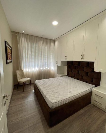 Tirane, jepet me qera apartament 2+1+BLK Kati 3, 83 m² 550 Euro (Concord Center)